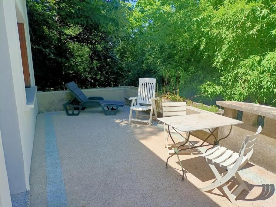 La Colline Aux Oiseaux, La Tranquillite Des Bois Villa Molieres-sur-Ceze Eksteriør bilde